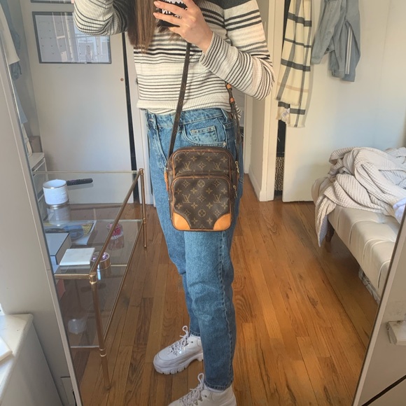 Louis Vuitton Monogram Amazon Shoulder Bag - Picture 2 of 6